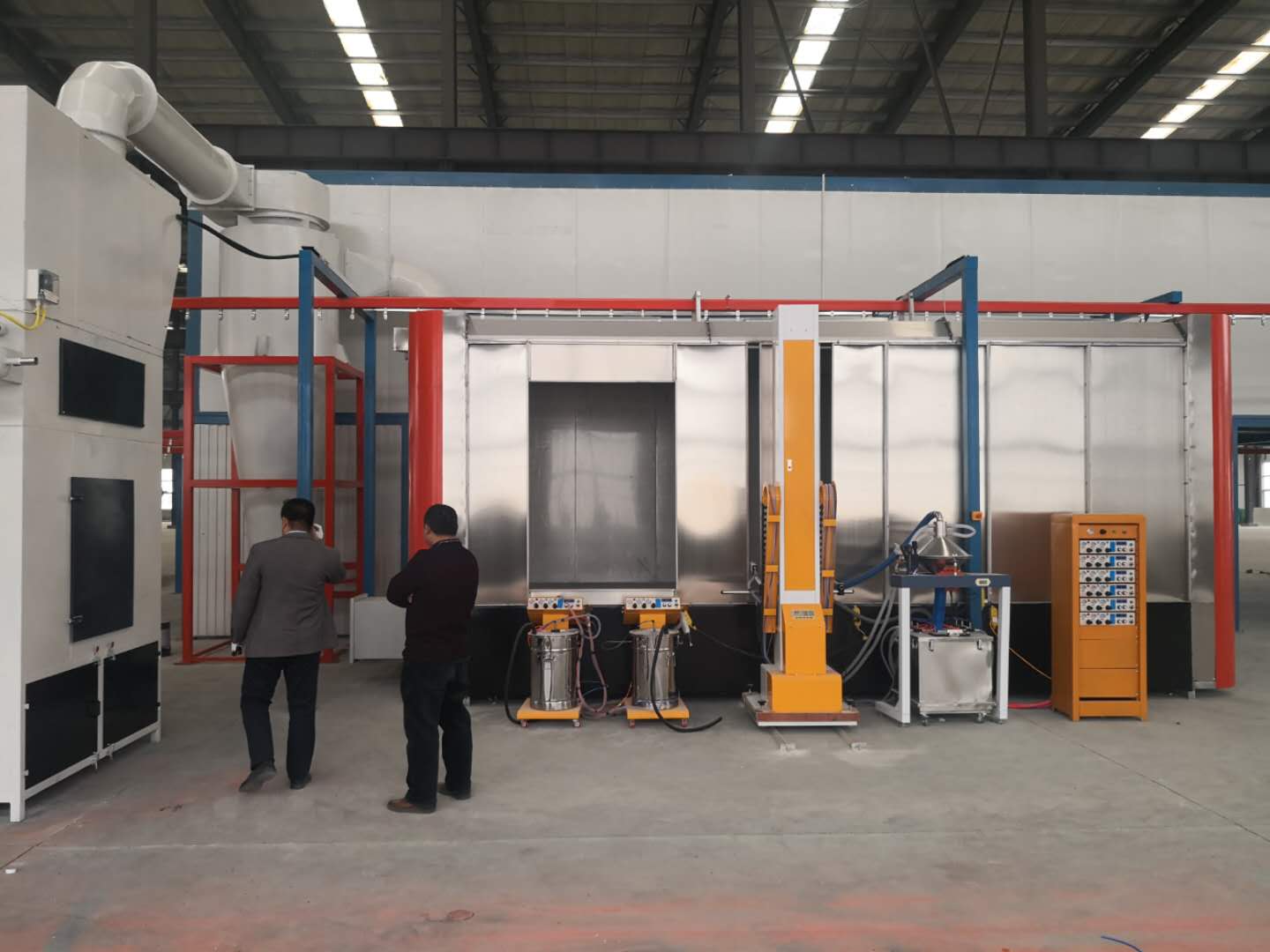 三輪車(chē)自動(dòng)噴涂設(shè)備